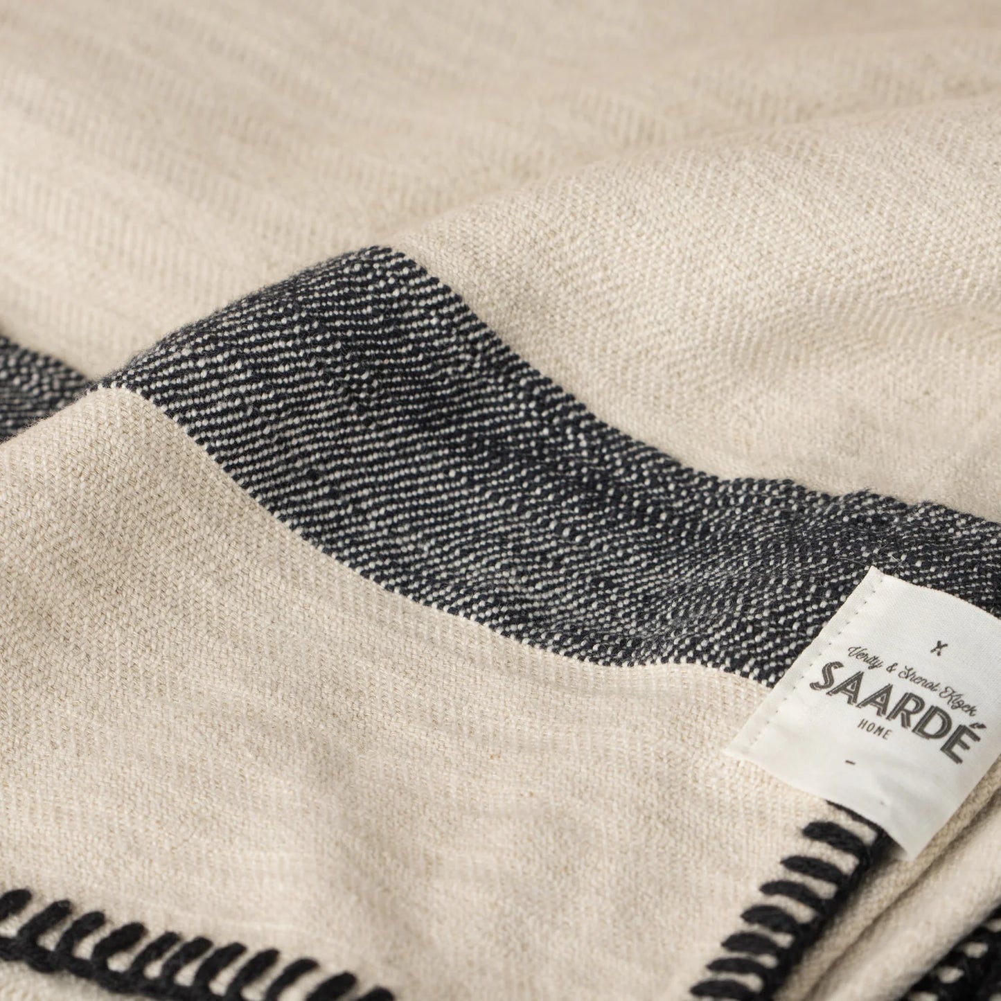 Saarde Kadir Cotton/Linen Throw Natural