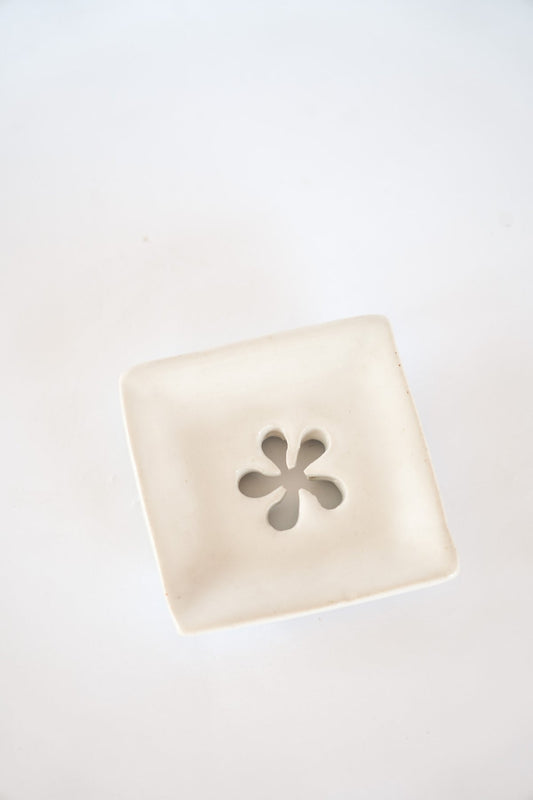 THE FLOWER SOAP DISH SQUARE