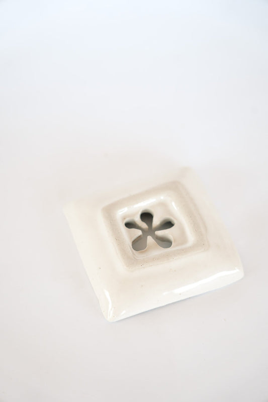 THE FLOWER SOAP DISH SQUARE