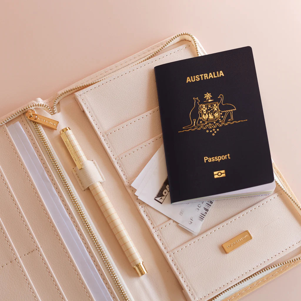 Fox & Fallow Carmel Ripple Travel Wallet | The Ivy Plant Studio 