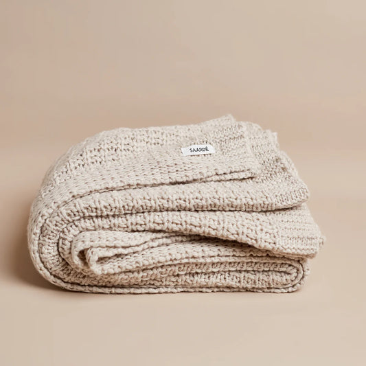 Saarde Jasmin Wool Throw | Oatmeal | The Ivy Plant Studio