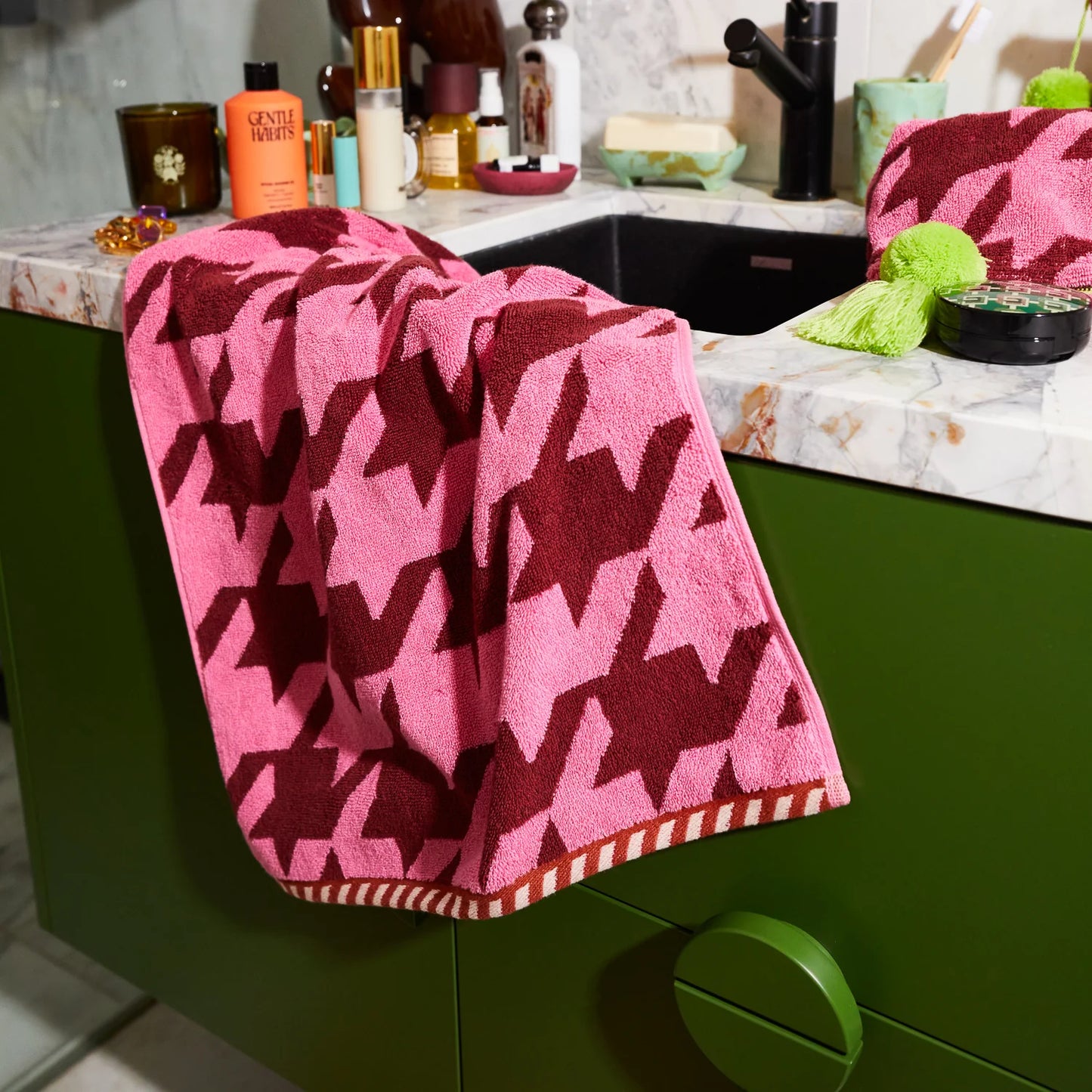 VINITA HAND TOWEL - COSMOS