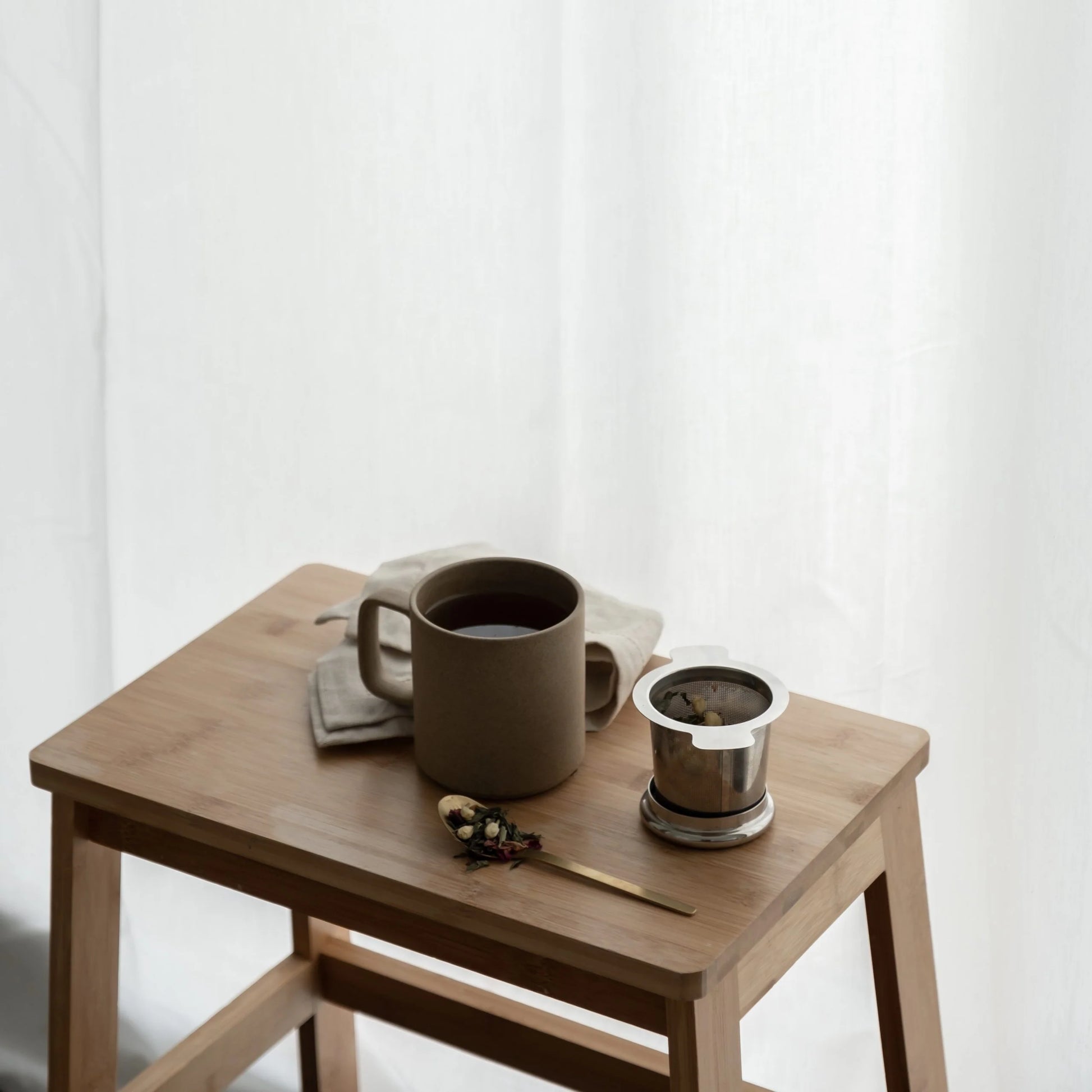 Green Sencha, Jasmine and Rose Mayde Tea lifestyle shot